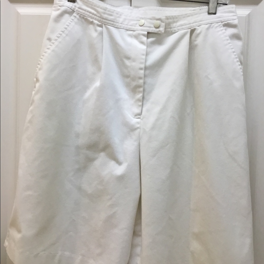 White golf shorts by Lily’s of Beverly Hills 12-14